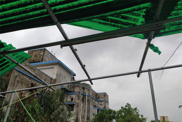 Sturmschäden am Projektgebäude in Kolkata